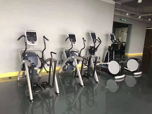 Proyecto de equipo de gimnasio en Japón