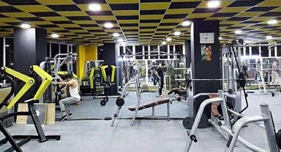 Proyecto de equipo de gimnasio en Irak